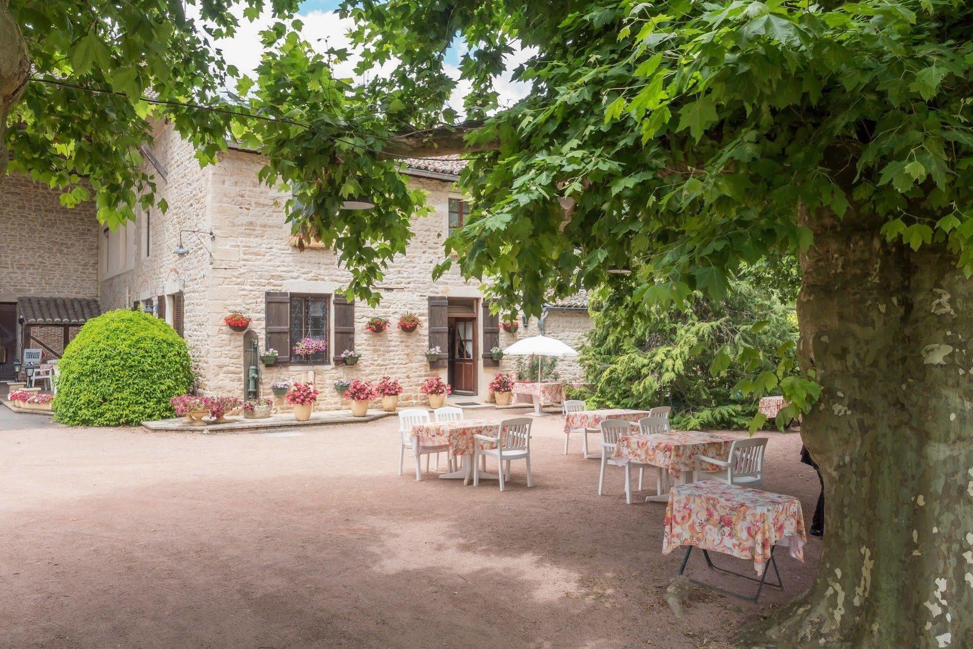 Logis Hotel Les Platanes Reyssouze Zewnętrze zdjęcie